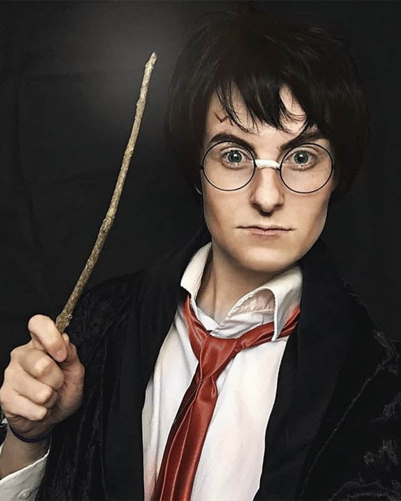 Wizard School Boy Deluxe Black Wig and Glasses Set