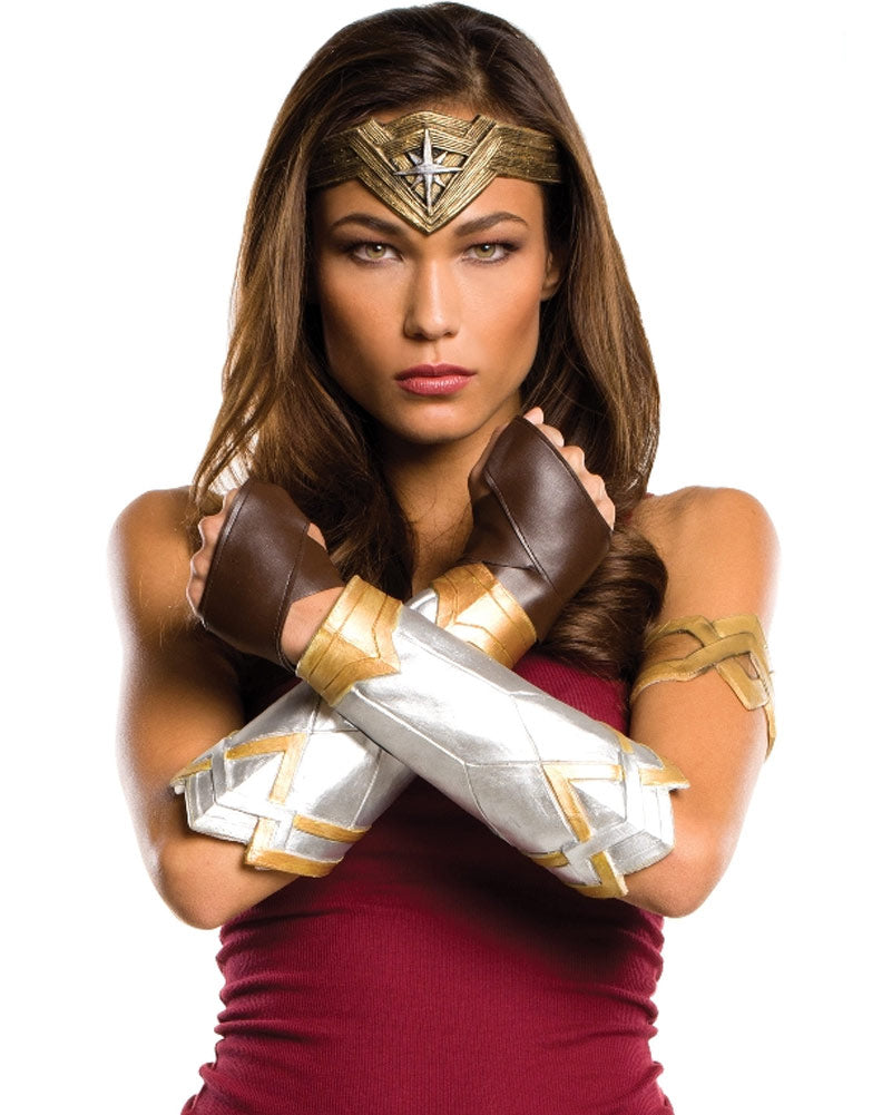 Wonder Woman Deluxe Gauntlets Deluxe Tiara Armband and Glovelets Set