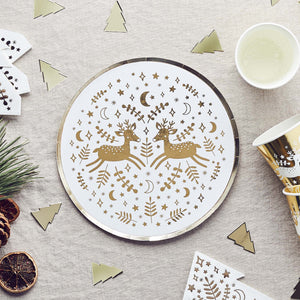 Festive Folklore Reindeer 23cm Paper Plates NPC