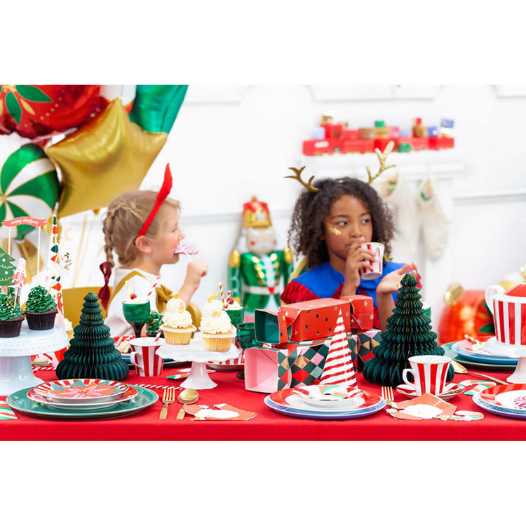 Classic Christmas Poinsettia Shaped Napkins