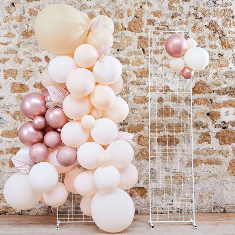 A Touch of Pampas Backdrop White Grid Wire 2m