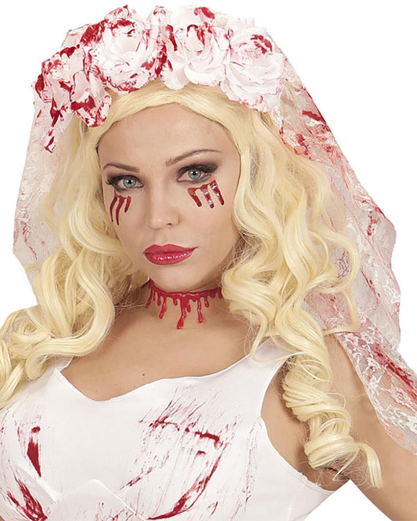 Bloody Bridal Veil with Roses