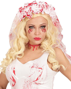 Bloody Bridal Veil with Roses