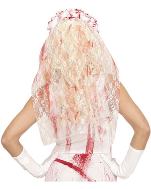Bloody Bridal Veil with Roses