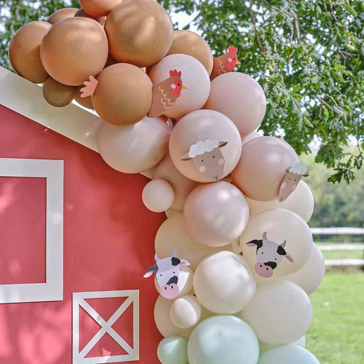 Farm Friends Balloon Arch with Card Animals