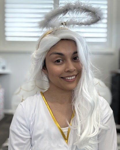 Glamour Deluxe White Long Wavy Wig