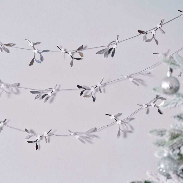 Silver Glitter Mistletoe Christmas Garland