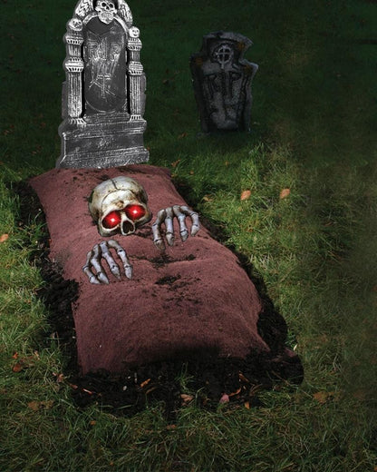 Starter Graveyard Kit with Grave Mound