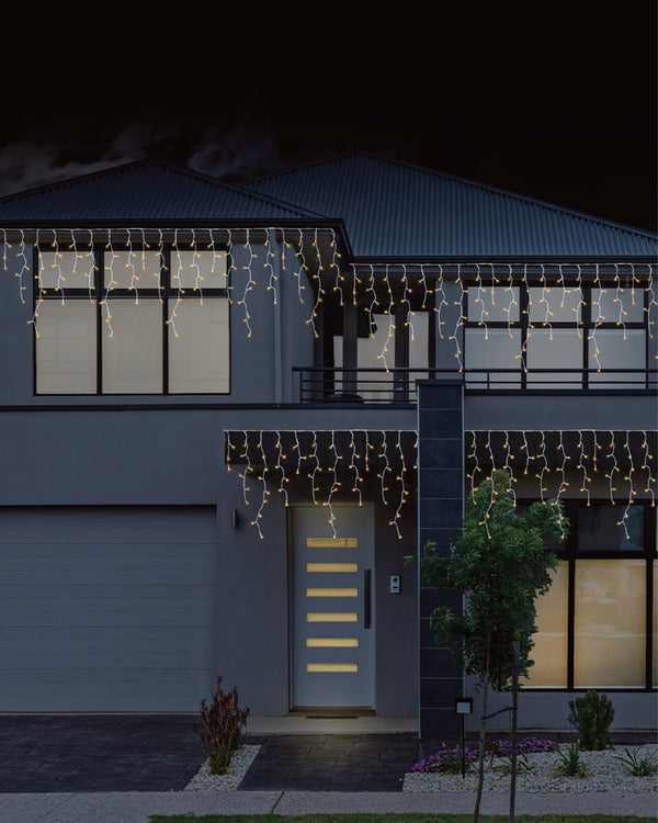 Timer Warm White 960 Piece Christmas LED Snowing Icicles 23.8m