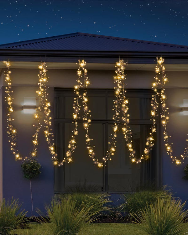 Warm LED Cluster Christmas Lights 720 Piece 10.4m