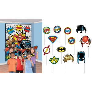 Justice League Heroes Unite Scene Setter & Assorted Photo Props Pack of 16