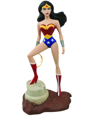 Justice League Wonder Woman Statue