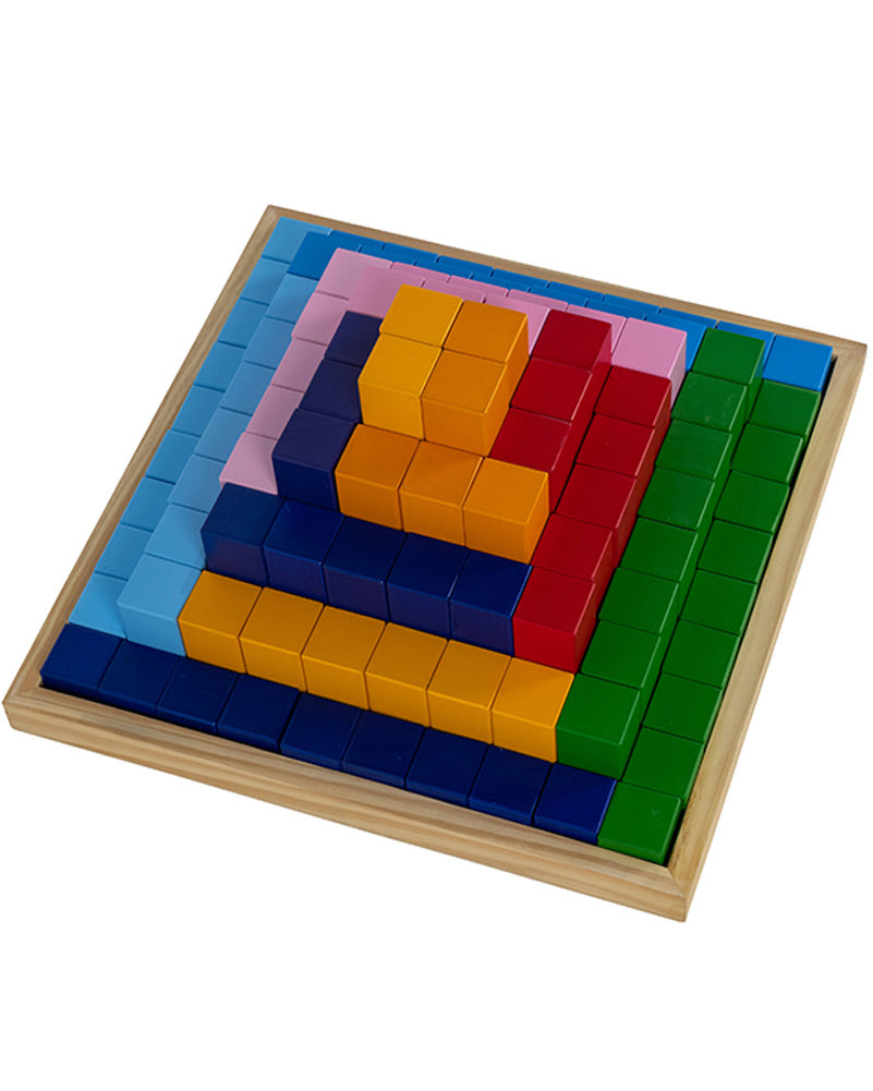 Large Building Pyramid 100 Blocks and One Storage Base