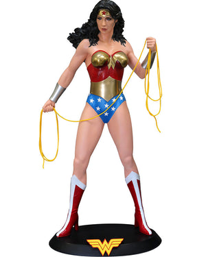 Wonder Woman Collectors Edition Fibreglass Statue 2.6m
